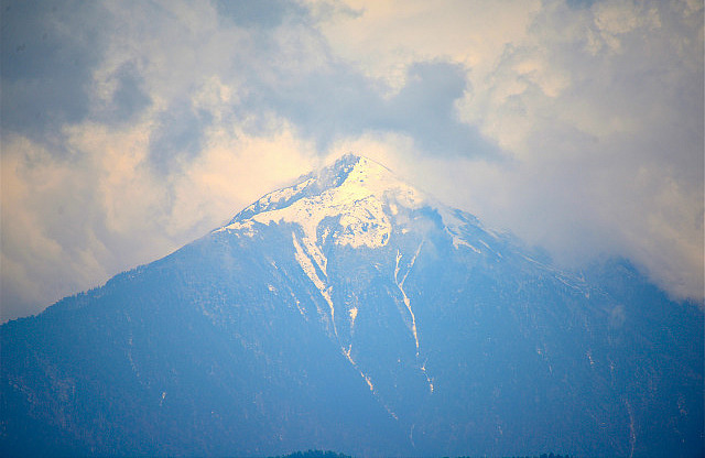 6.1387494224.1-view-from-chelela-pass