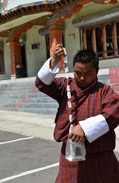 6.1387494224.dried-yak-cheese