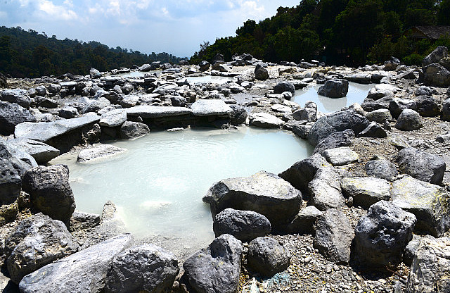 2.1381434726.kawah-domas