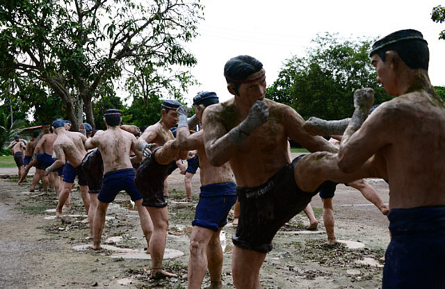 3.1385343574.muay-thai-boxers