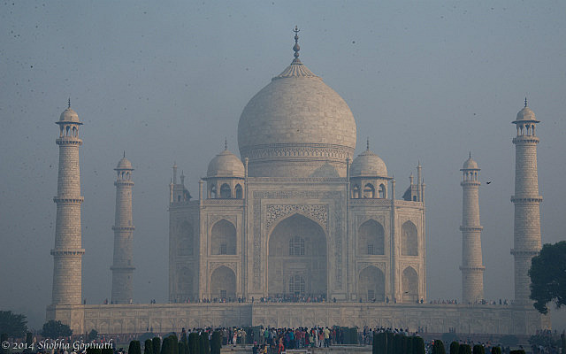 7.1415404800.a-haze-shrouded-taj