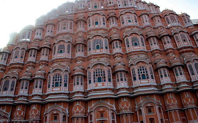 7.1415709450.hawa-mahal